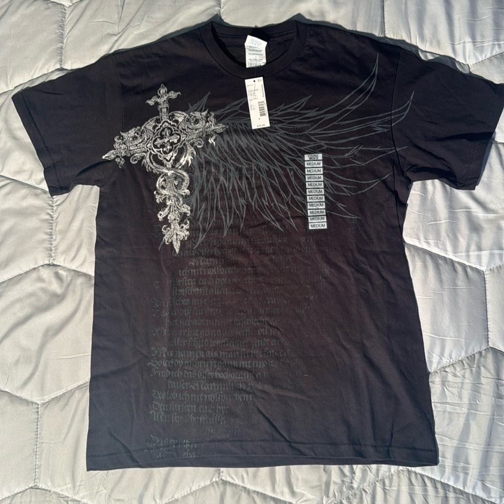 Men’s size medium, graphic T-shirt